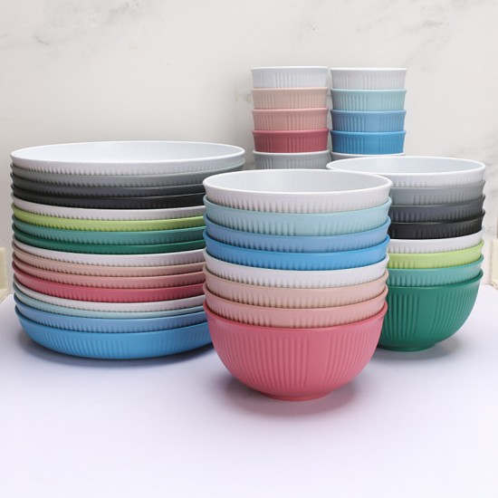 Amazone coloré blé paille bol tasse plat plat plat plat de salade steak maison grain vertical coupe de café bol de céréales set