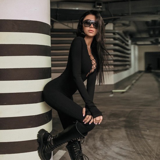 2023 spring-autumn new style open-cross-belt design niche long-sleeved base layer pure-color one-piece pants wholesale