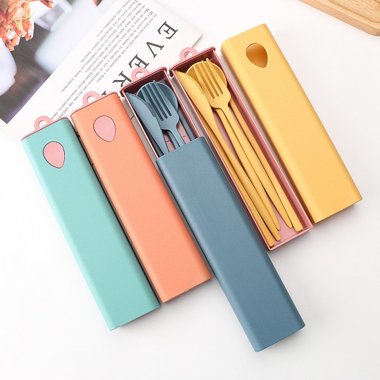 Empreintes digitales pullbox paille de blé couteaux fourchettes cuillères baguettes étudiants voyage extérieur portable quatre pièces ensemble de vaisselle cadeau