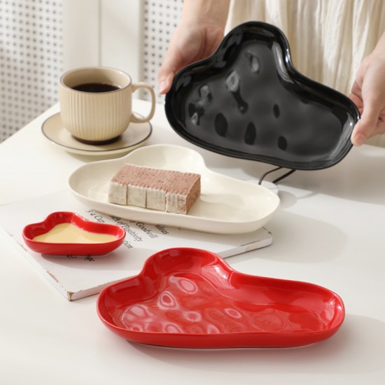 Creative main pincée plaque nuageuse nordique plaque en céramique plaque de forme commerciale pour les influenceurs assiette de petit déjeuner assiette à saveur assiette snack