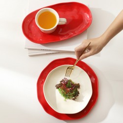 Crème plat plat plat plat plat plat plat plat plat minimaliste plat carré net net vaisselle lumière rouge luxe